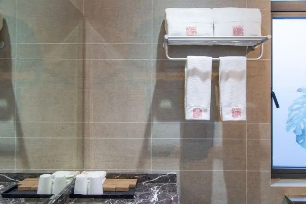 Premium Tek Büyük Yataklı Oda