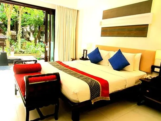 Deluxe King Ground Floor