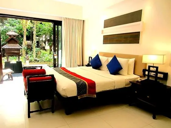 Deluxe King Ground Floor
