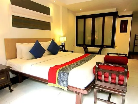 Deluxe King Ground Floor