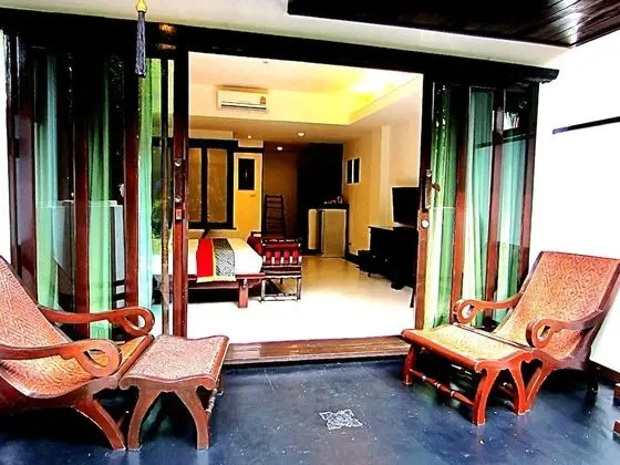 Deluxe King Ground Floor