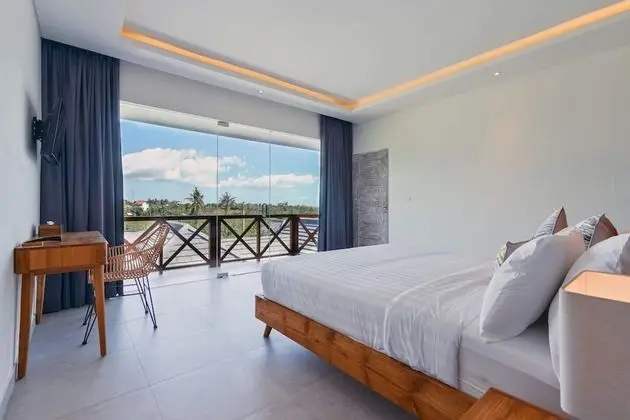 Basic Villa, Birden Çok Yatak
