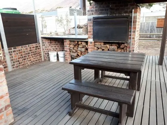 Dört Kişilik Oda (The Cottage)