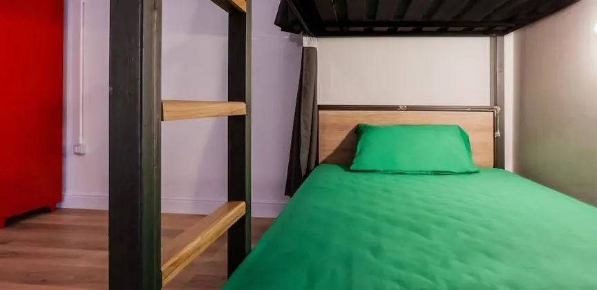 Ortak Ranzalı Oda, Sadece kadınlar için (6 people)