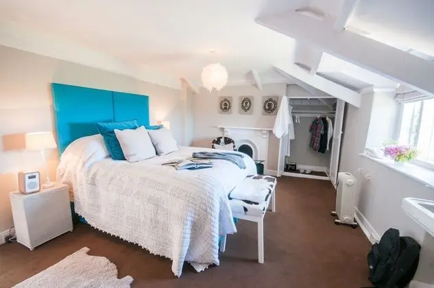 Tek Büyük Yataklı Oda (Wray Valley Room)
