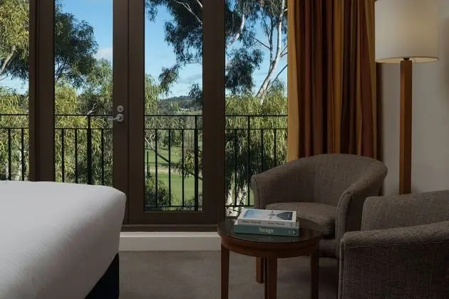Executive Oda, Veranda, Golf Manzaralı