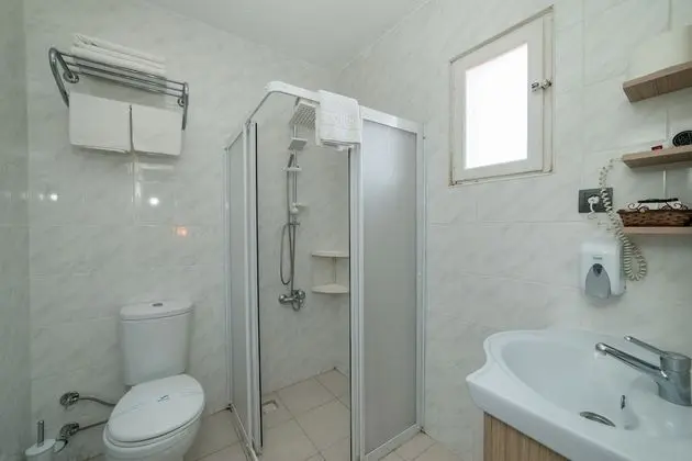 Standard Tek Büyük veya İki Ayrı Yataklı Oda, Deniz Manzaralı