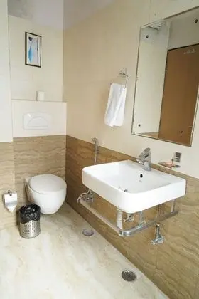 Deluxe Tek Büyük veya İki Ayrı Yataklı Oda