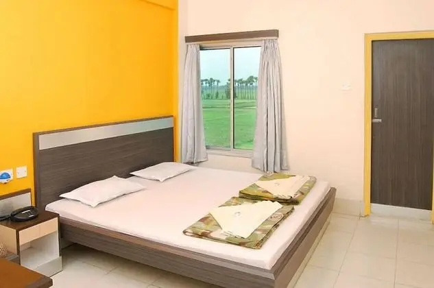 Deluxe Tek Büyük Yataklı Oda, 1 Yatak Odası, Sigara İçilebilir, Bahçe Manzaralı