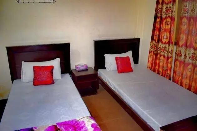 Standard Tek Büyük veya İki Ayrı Yataklı Oda