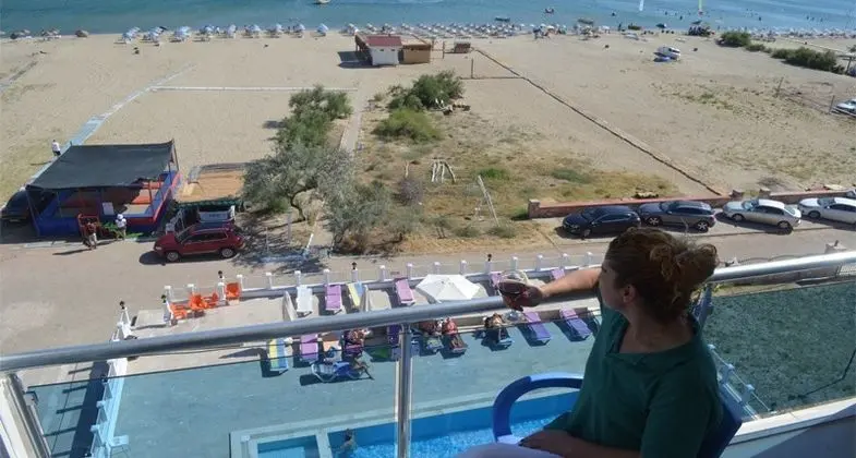 Deniz Manzaralı Oda 2 Kişilik