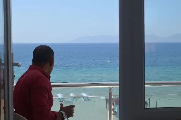 Standard Üç Kişilik Oda, Deniz Manzaralı