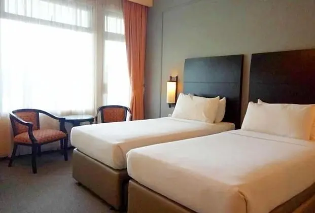 Grand Deluxe Twin Room