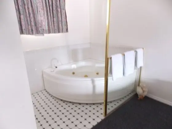 Standard Stüdyo, Sigara İçilmez, Jakuzi (Spa Room)