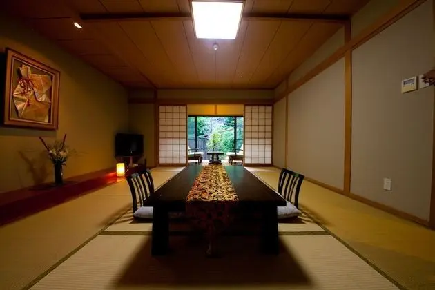 Traditional Ev (Deluxe Japanese Style, Open Air Bath)