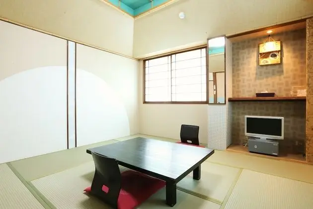 Traditional Oda (Superior Japanese Style with Toilet)