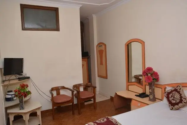 Tek Büyük Yataklı Oda