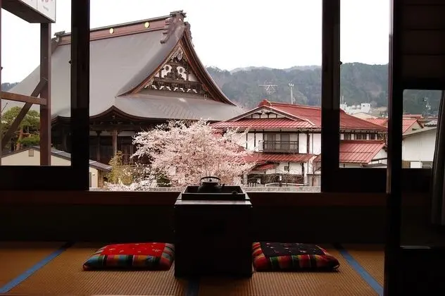 Traditional Oda, Nehir Manzaralı (Japanese Style, Seika)