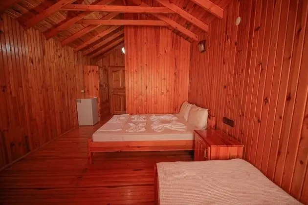 Standart Ahşap Oda