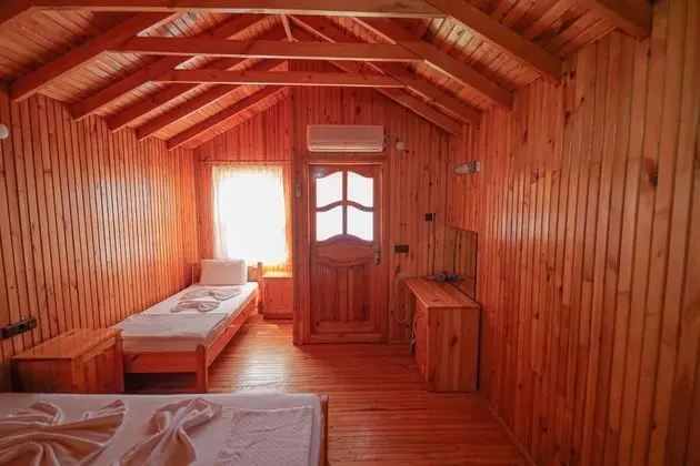 Standart Ahşap Oda