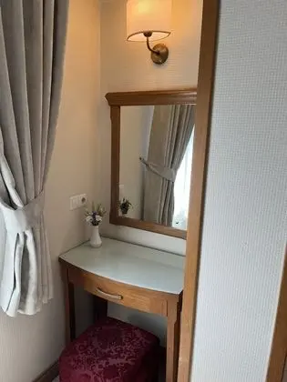 Üç Kişilik Oda