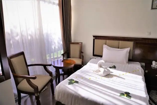 Standard Oda, 1 Yatak Odası, Sigara İçilmez, Bahçe Manzaralı