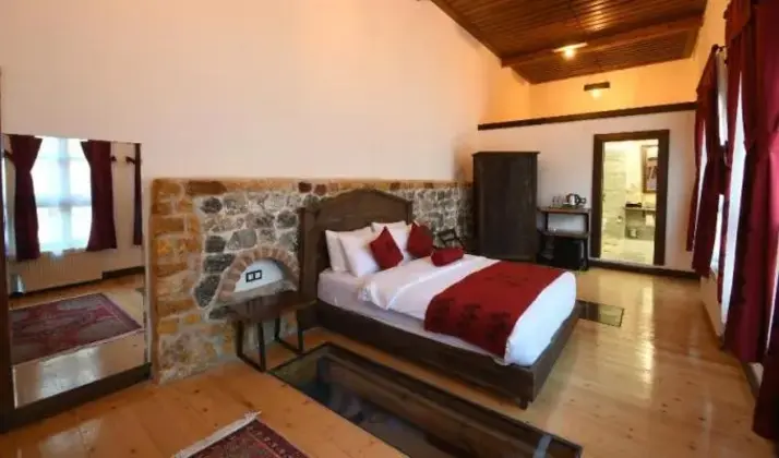 Jakuzili Suite Oda