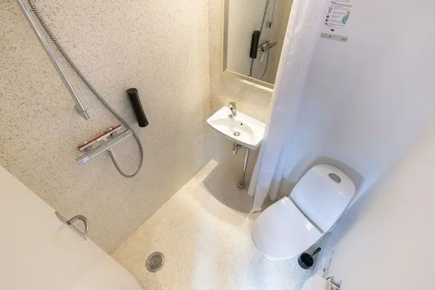 Standard Tek Büyük Yataklı Oda