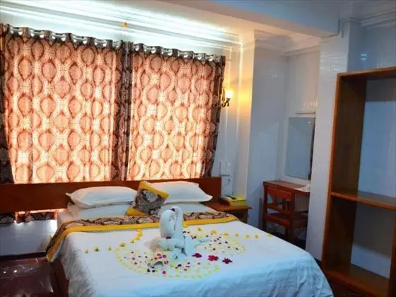 Tek Büyük veya İki Ayrı Yataklı Oda