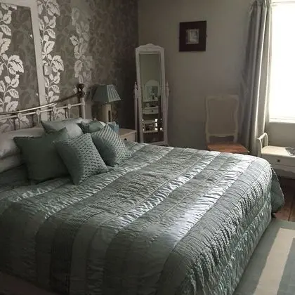 Superior Tek Büyük Yataklı Oda, Banyolu/Duşlu