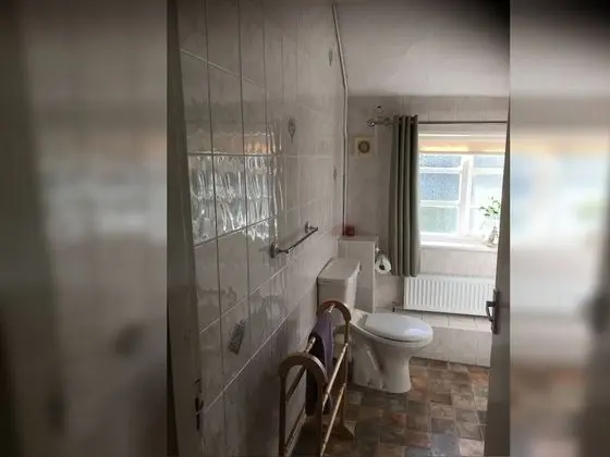Tek Büyük Yataklı Oda, Banyolu/Duşlu