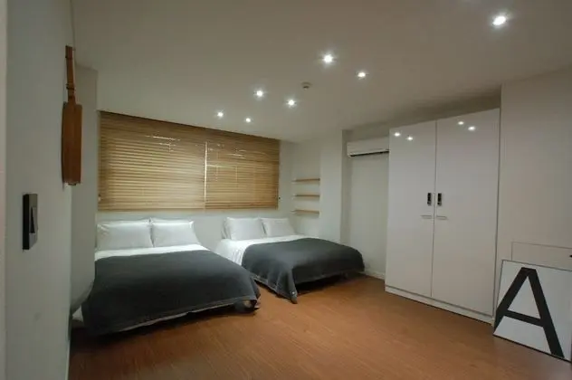 S-Family Room