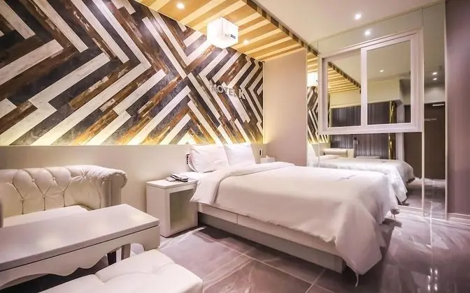 Oda (Cinema (Non-Smoking Room))