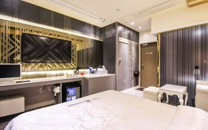 Oda (Cinema (Non-Smoking Room))