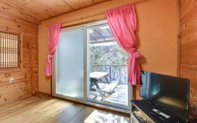 Oda (Clear Water Room7)