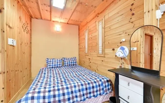 Oda (Clear Water Room7)