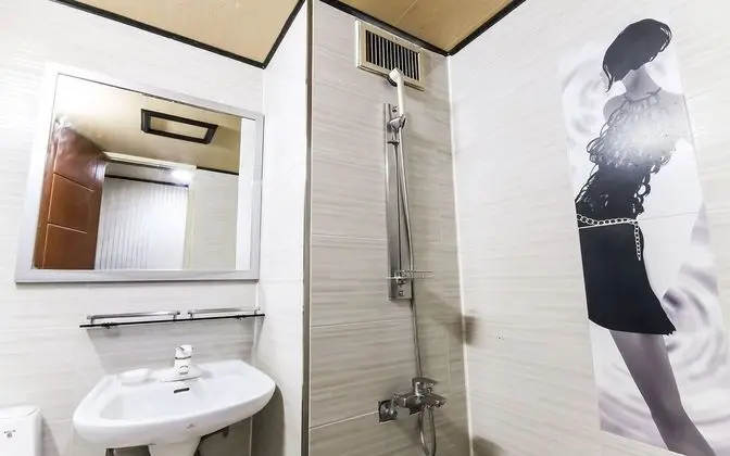 Oda (Standard-Business (Sauna Netflix Avai)