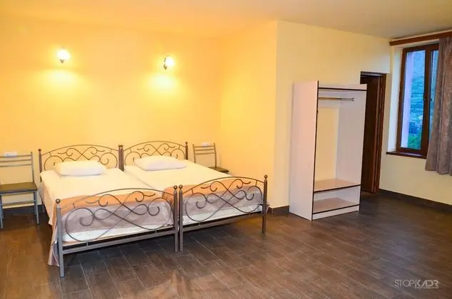 Üç Kişilik Oda, Özel Banyo