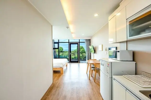 Standard Tek Büyük veya İki Ayrı Yataklı Oda (Randonly Assigned, Main Building)