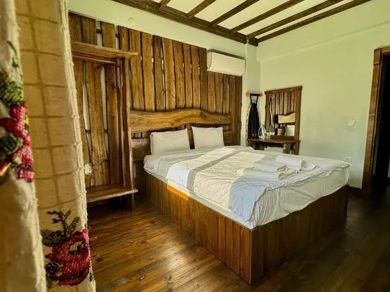 https://images.odamax.com/img/1024x768/odamax/image/upload/Villa_Yel_De_irmeni_202603192357282_WhatsApp_G_rsel_2023_10_23_saat_12_33_06_3dac2489.jpg