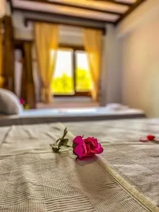 https://images.odamax.com/img/1024x768/odamax/image/upload/Villa_Yel_De_irmeni_202603192357285_WhatsApp_G_rsel_2023_10_23_saat_12_33_06_9776f70b.jpg