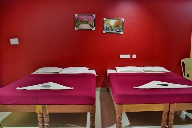 Family Tek Büyük Yataklı Oda