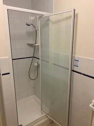 Standard Tek Kişilik Oda, Banyolu/Duşlu