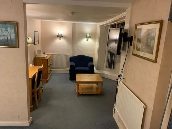 Tek Büyük veya İki Ayrı Yataklı Oda, Banyolu/Duşlu