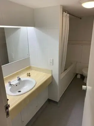 Tek Büyük veya İki Ayrı Yataklı Oda, Banyolu/Duşlu