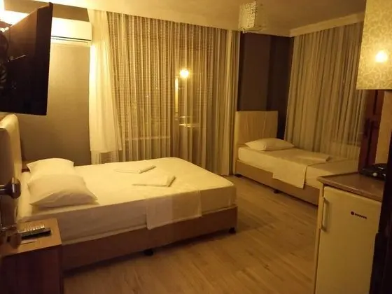 Triple, Doğa Manzaralı, Balkonlu