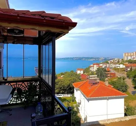 3 Nolu Balkonlu Daire