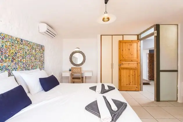 Yellow Dream Villa 1
