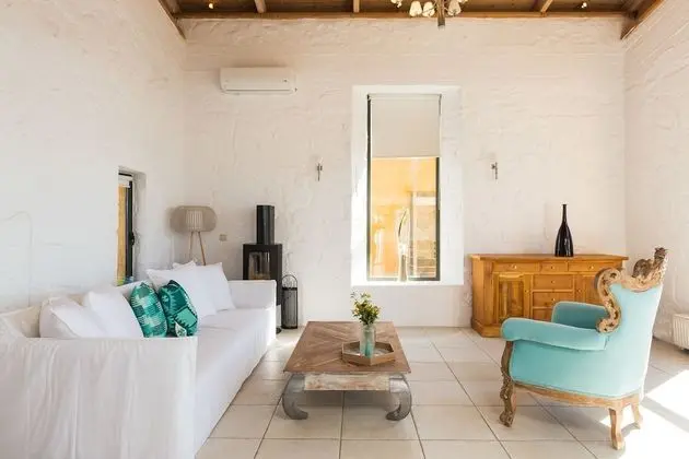 Yellow Dream Villa 1