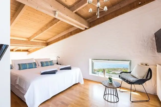 Yellow Dream Villa 3